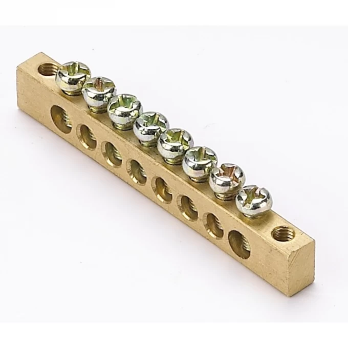 Шина нулевая 8 групп/крепеж по краям, сеч. 6x9 м 32002DEK Шина нулевая 8 групп/крепеж по краям, сеч. 6x9 м 32002DEK